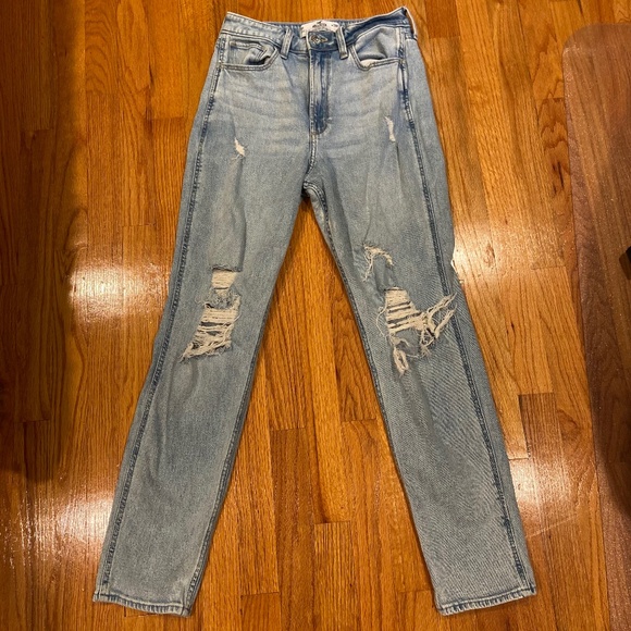 Hollister Curvy Ultra High-Rise Mom Jeans Women’s Size 6R W28 Inseam 29 - Picture 1 of 8